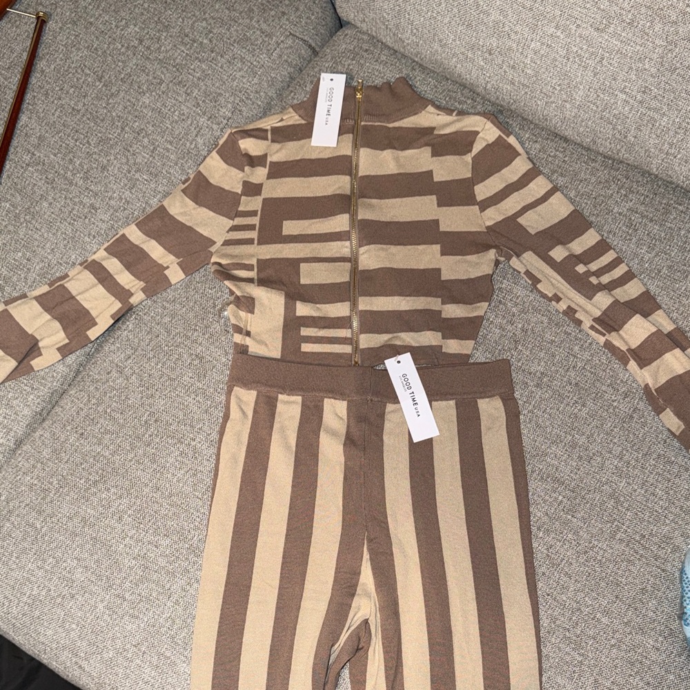 Good time USA  Geometric Brown and Tan set